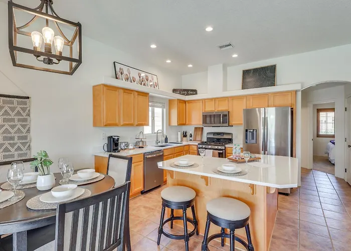 Holiday home 1 Mi To Golf Course: Yuma Oasis W/ Furnished Patio Fortuna