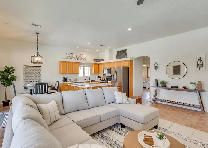 1 Mi To Golf Course: Yuma Oasis W/ Furnished Patio Holiday home Fortuna