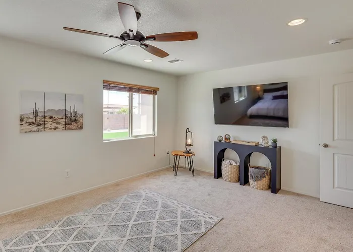 1 Mi To Golf Course: Yuma Oasis W/ Furnished Patio * Fortuna
